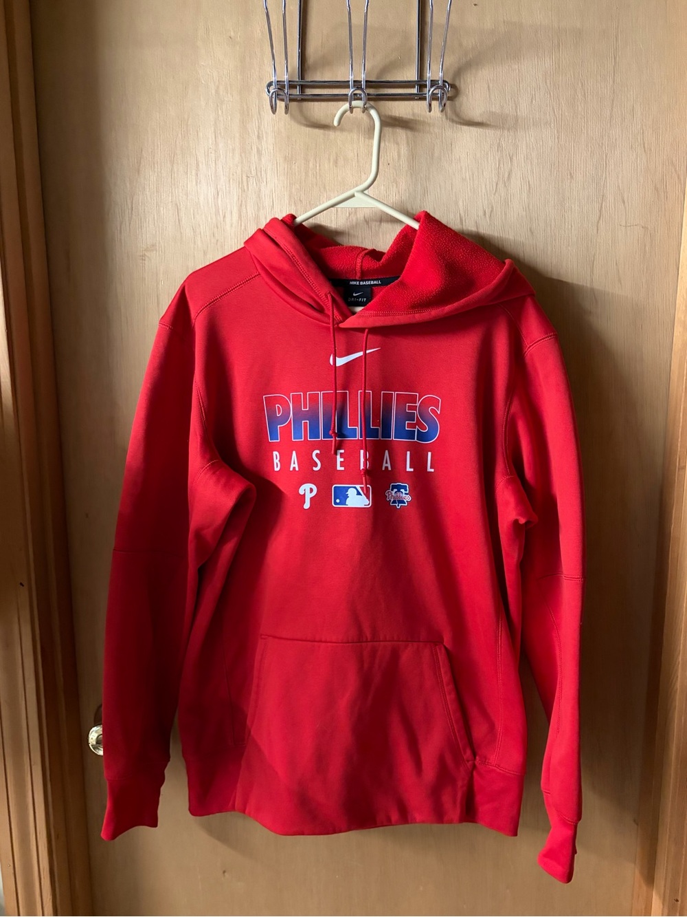 Men’s Nike Dri-fit mlb Philadelphia Phillies sweatshirt red size large